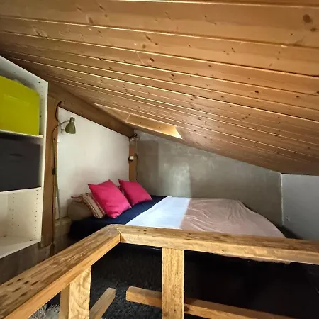 Bas Louis Mie - T3 Avec 2 2 Salles De Bain Et Jardin *